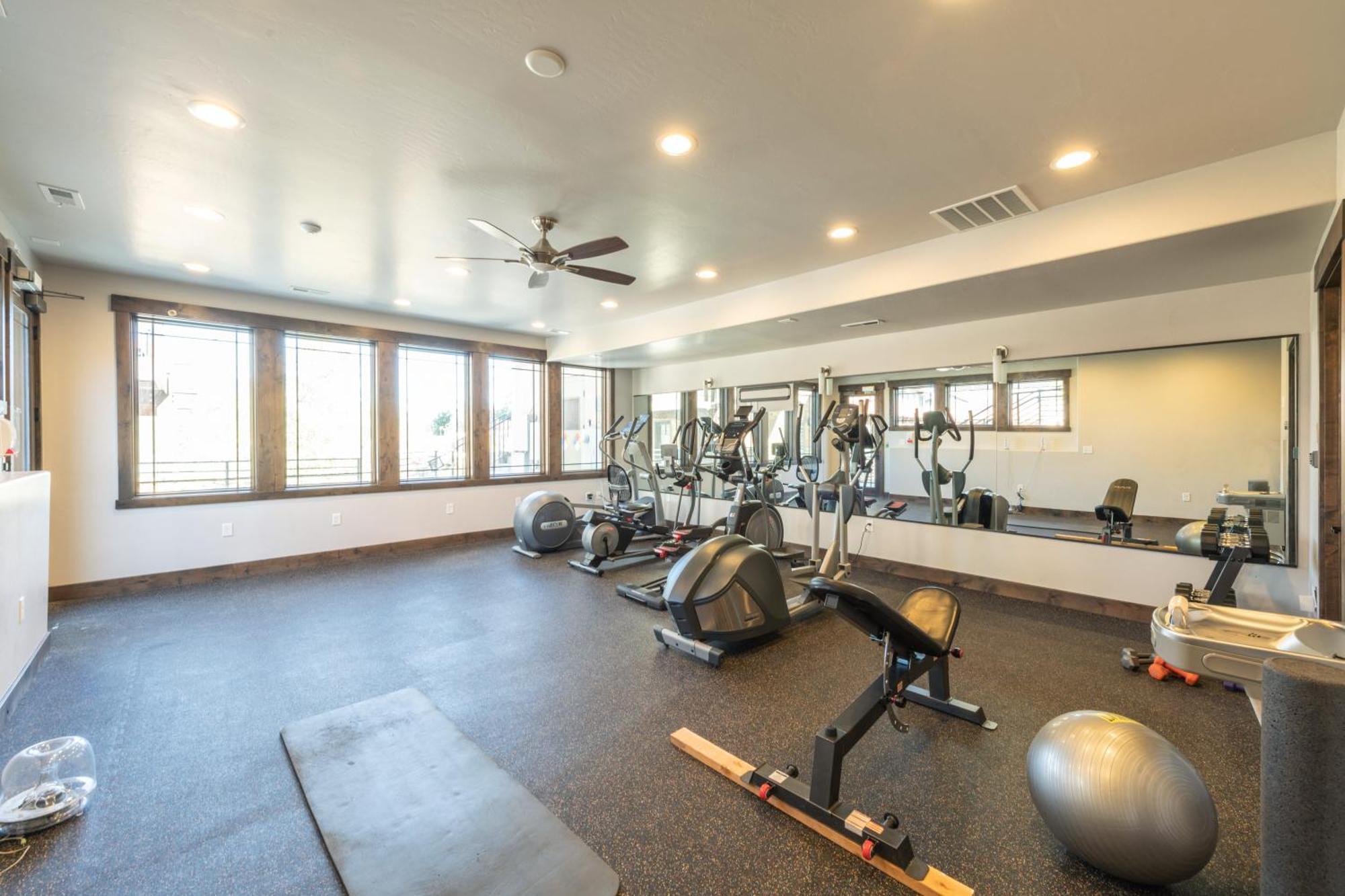 Blackstone Luxury 2Br, Walk To Skiing At Cabriolet, Mountain View, Shared Pool And Hot Tub, Gym Park City Exteriér fotografie
